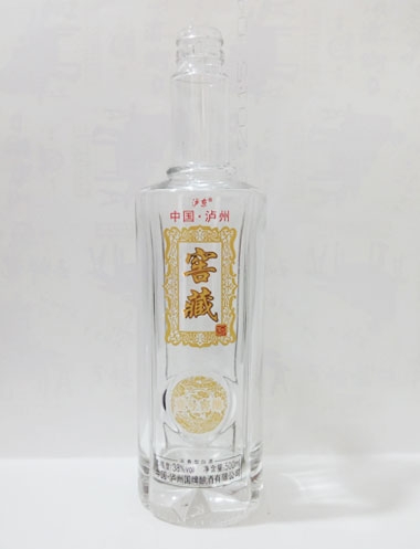 窖藏玻璃酒瓶